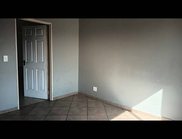 2 BEDROOM APARTMENT FOR SALE IN SONNEVELD